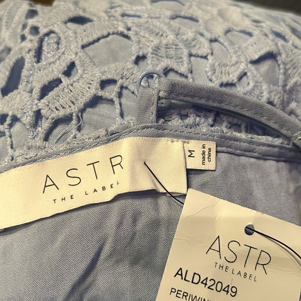 new ASTR LACE A LINE MIDI DRESS periwinkle lace sold out medium nwt - Picture 6 of 9